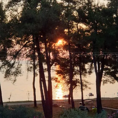 Апартаменты Nisteri Seaside *